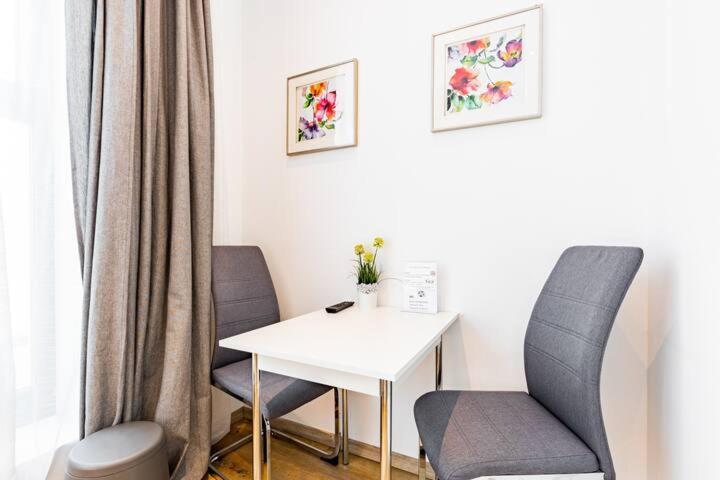 Budget Rooms West With Shared Kitchen Виена Екстериор снимка