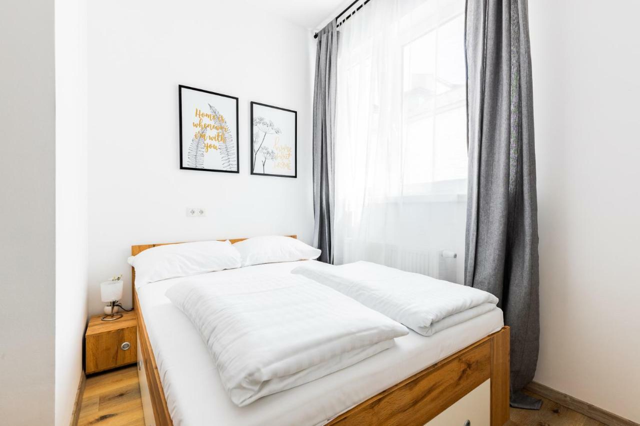 Budget Rooms West With Shared Kitchen Виена Екстериор снимка